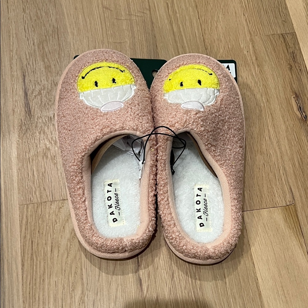 Dakota Kids Tan Slippers with Smiley Face
